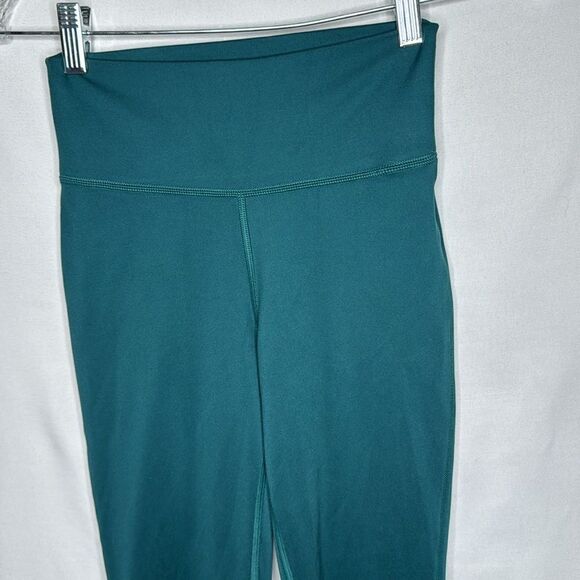 Gilly Hicks Active Recharge High Waist Flare Pants. Size Small. - Picture 2 of 7